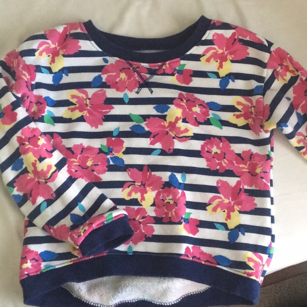 Children's Place sweatshirt. Size XS (4)